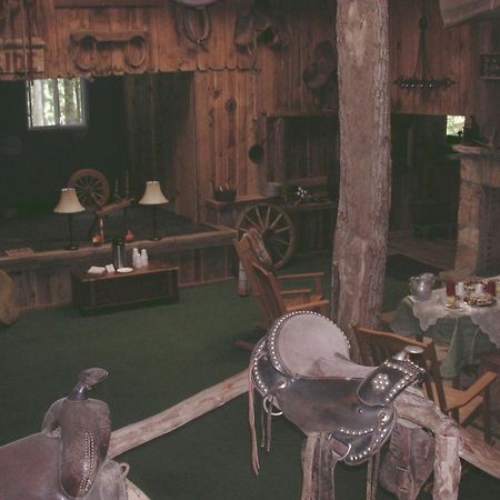 Arrowmont Stables & Cabins Cullowhee Dış mekan fotoğraf