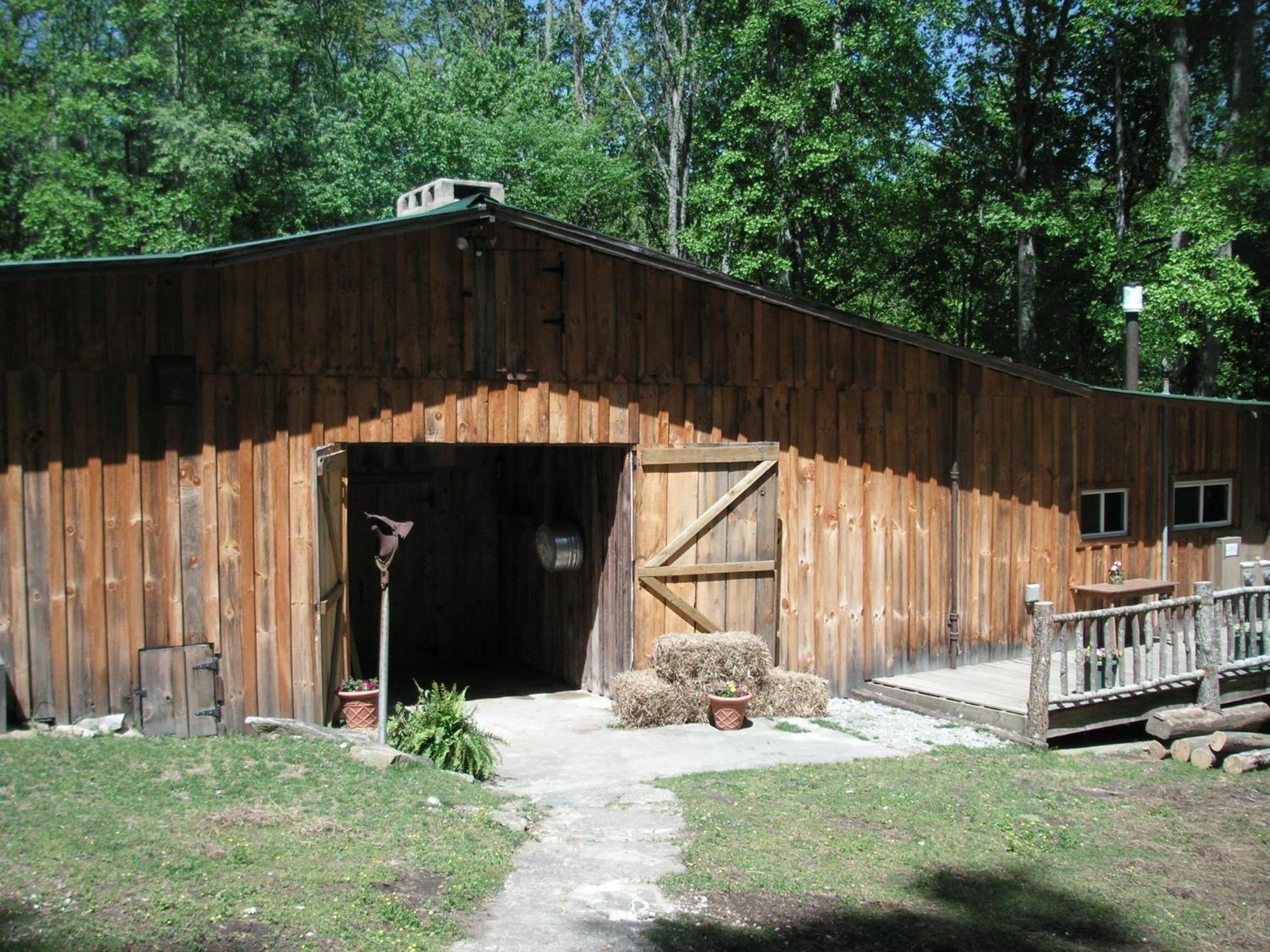 Arrowmont Stables & Cabins Cullowhee Dış mekan fotoğraf